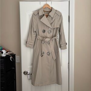 Burberry Beige Trench Coat for Women